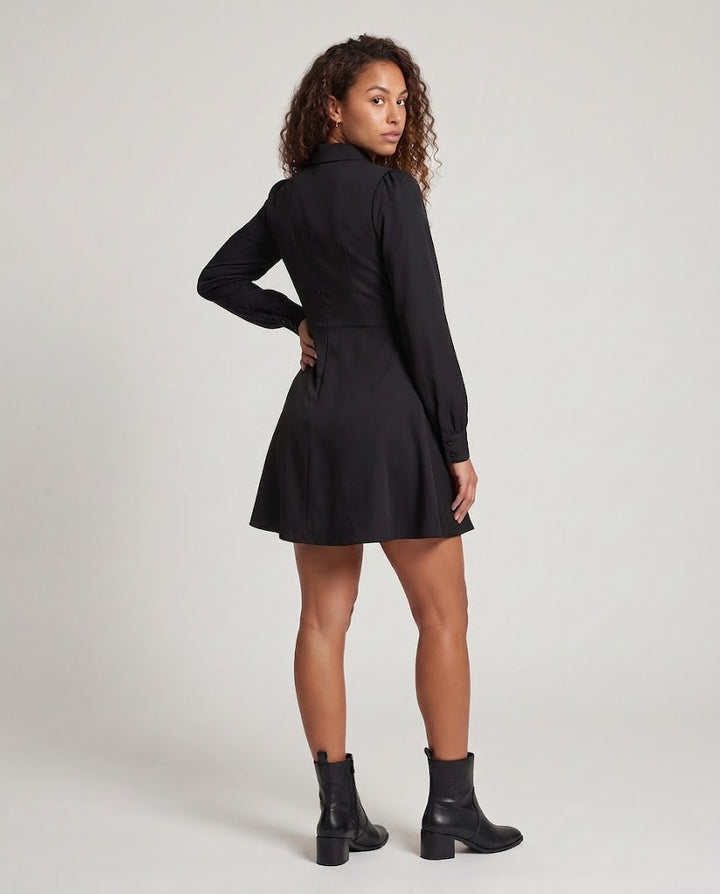 Damen Nonnenkleid mit eleganter Spitzenverzierung und Schleier Drune