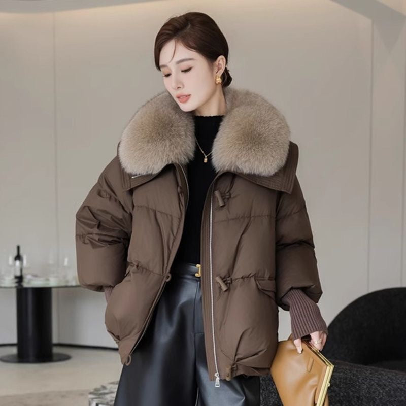 Kurze Damen-Winterjacke mit großem Reverskragen