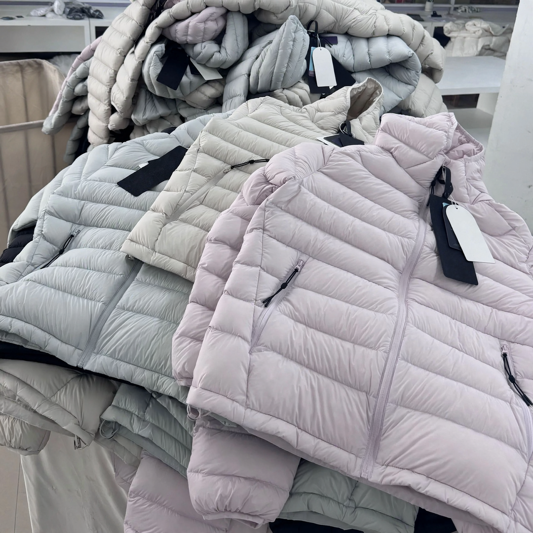 Damen-Daunenjacke mit Kapuze, gesteppt, warm