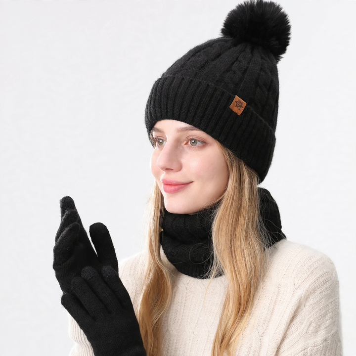 Winter-Set aus Strickmütze, Schal und Handschuhen