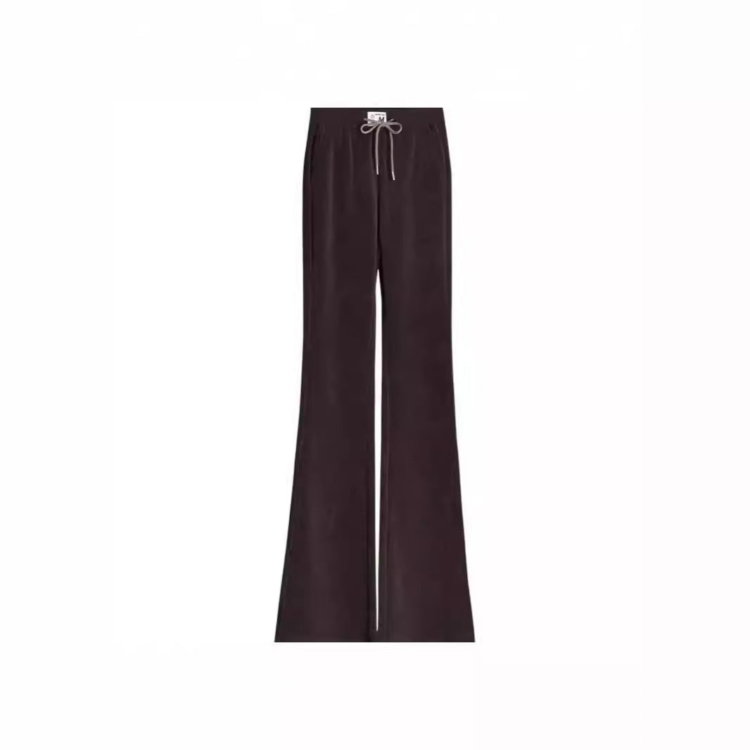 Gefütterte Kord-Hose mit leichtem Schlag