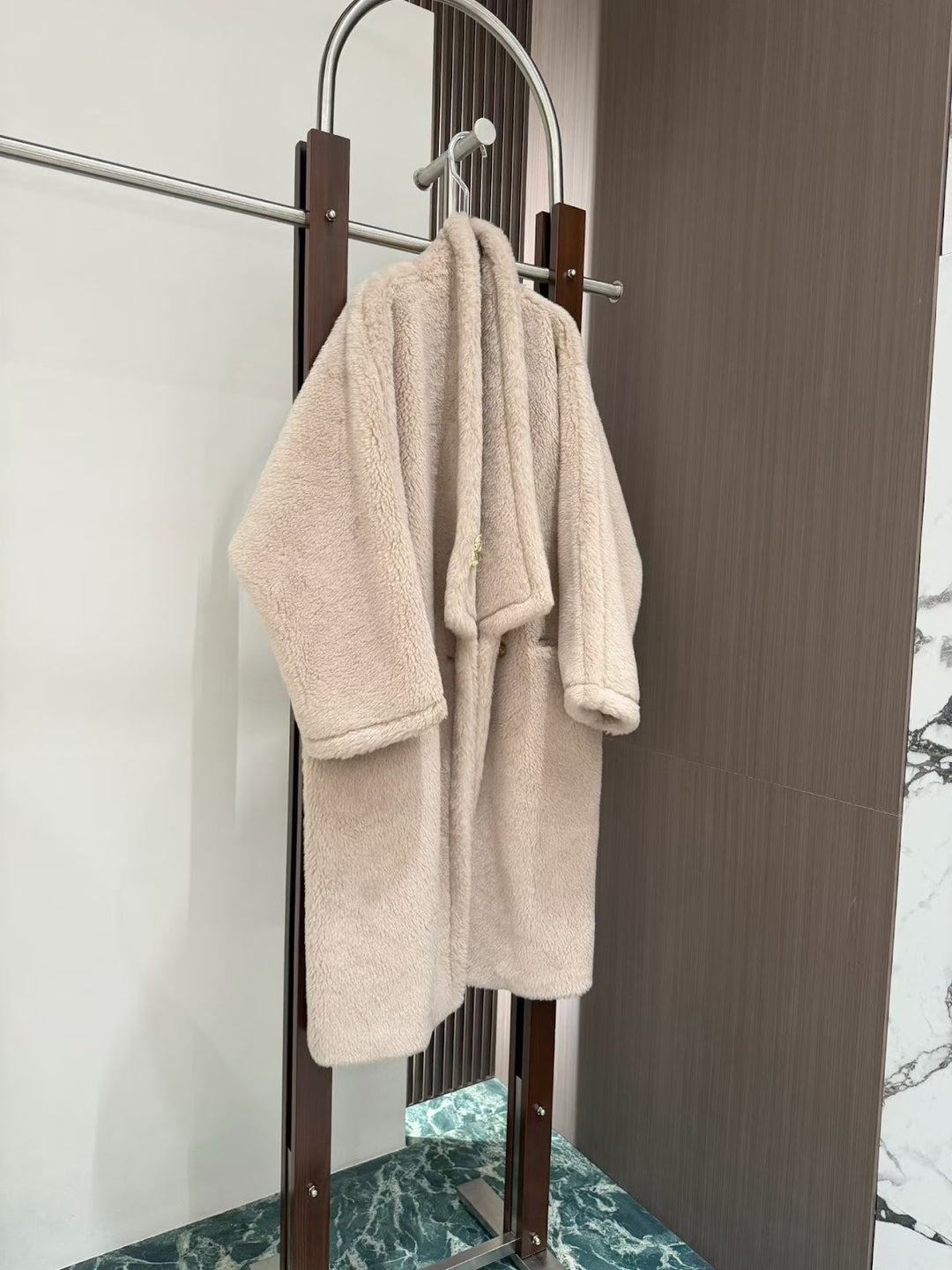 Langer Teddy-Mantel aus Wolle