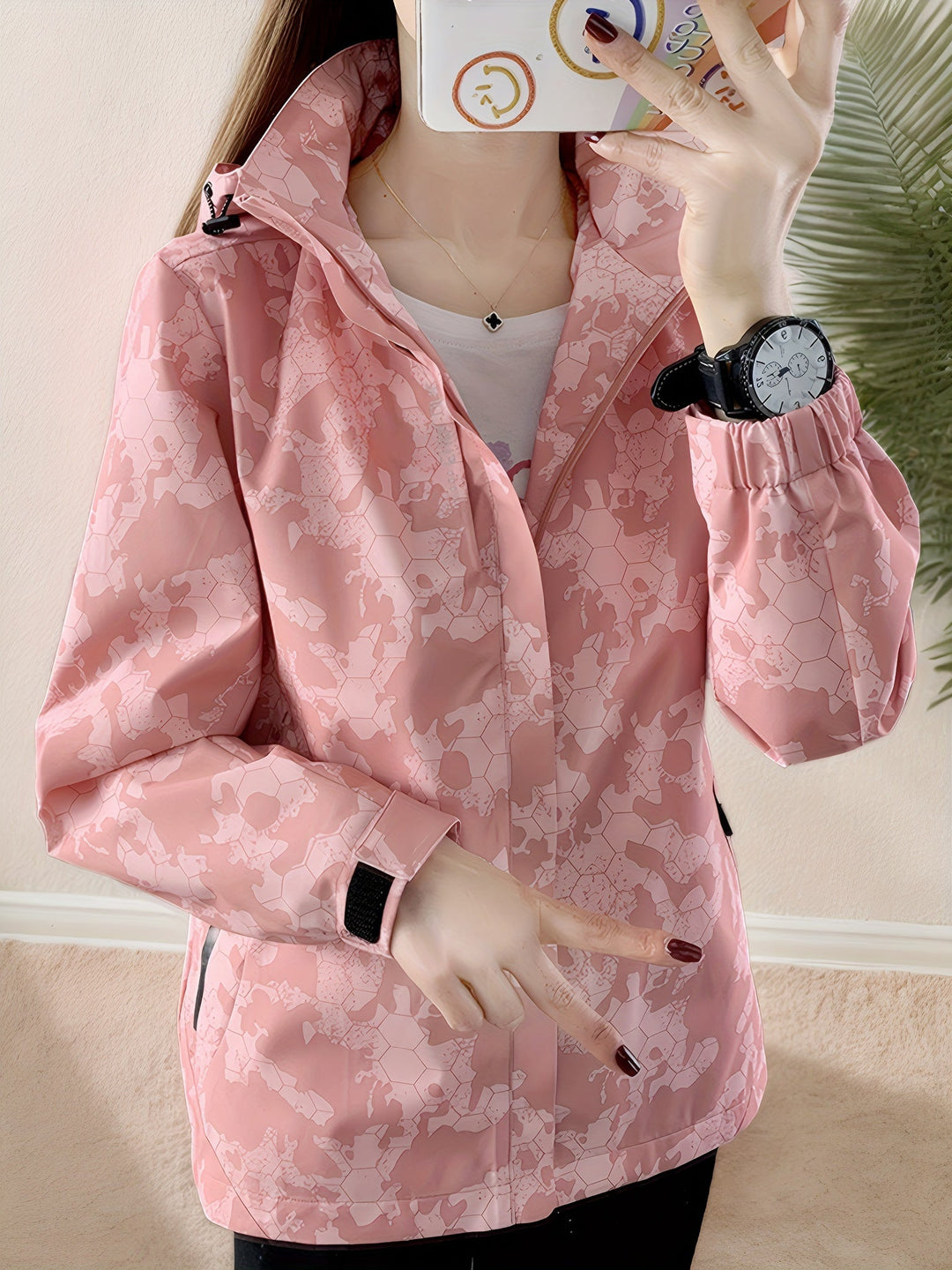 Drune | Winddichte Damenjacke Im Camouflage Muster für Outdoor Sportarten