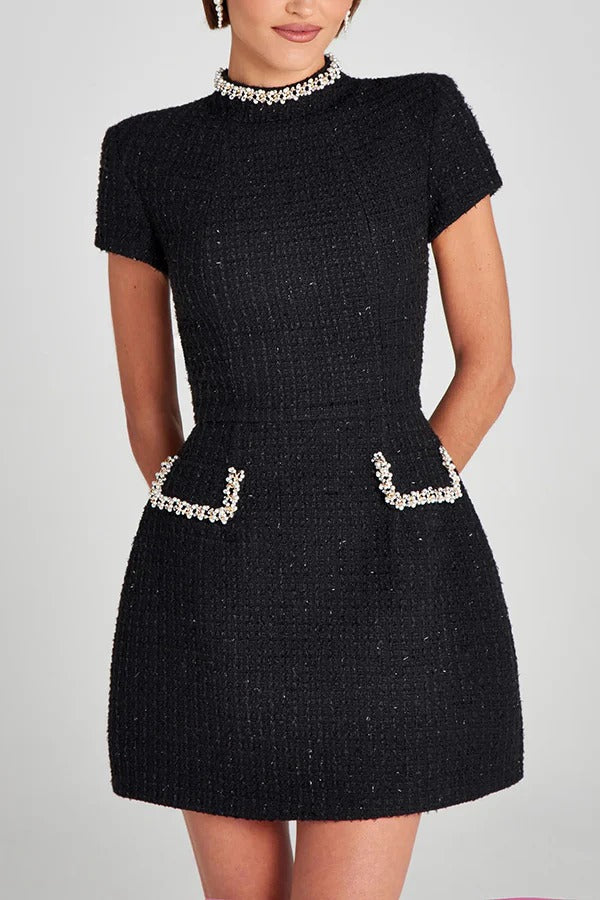 Drune | Exquisite und Verspielt Tweed Stoff Perlenbesatz Kurzarm Eingrifftaschen Mini Kleid