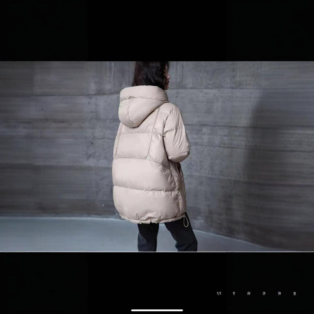 Moderne Daunenjacke mit Kapuze für Damen