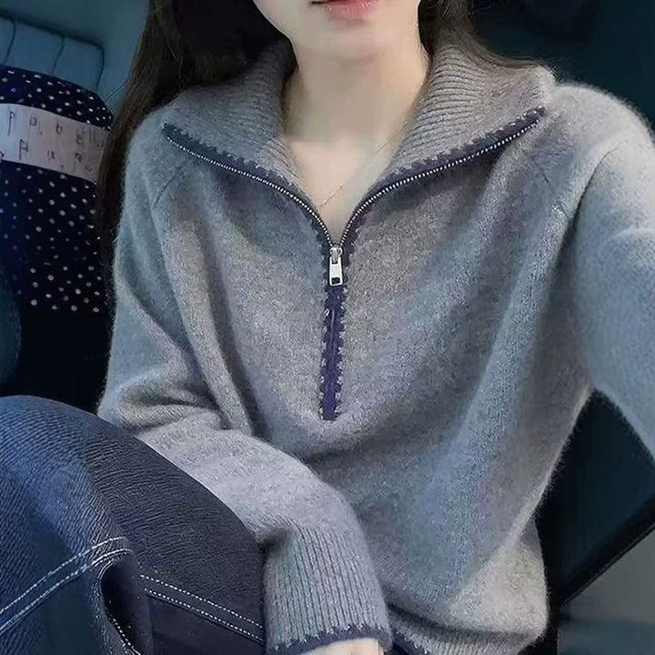 Lockerer Strickpullover mit Reißverschluss und Umlegekragen