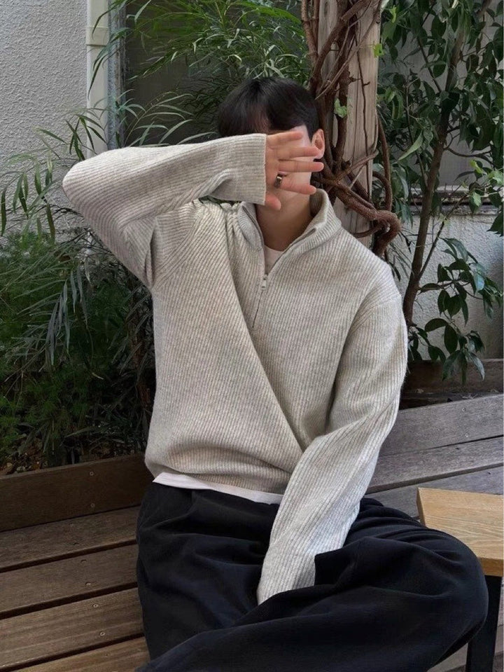 Stilvoller Strickpullover mit Reißverschluss
