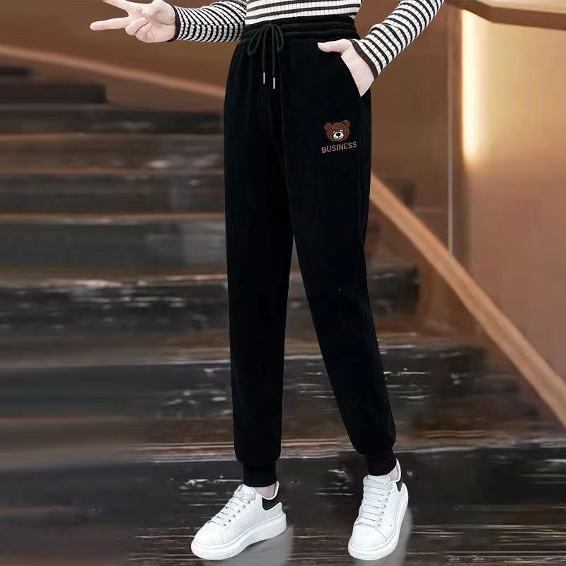 Gefütterte Cord-Jogginghose mit hohem Bund