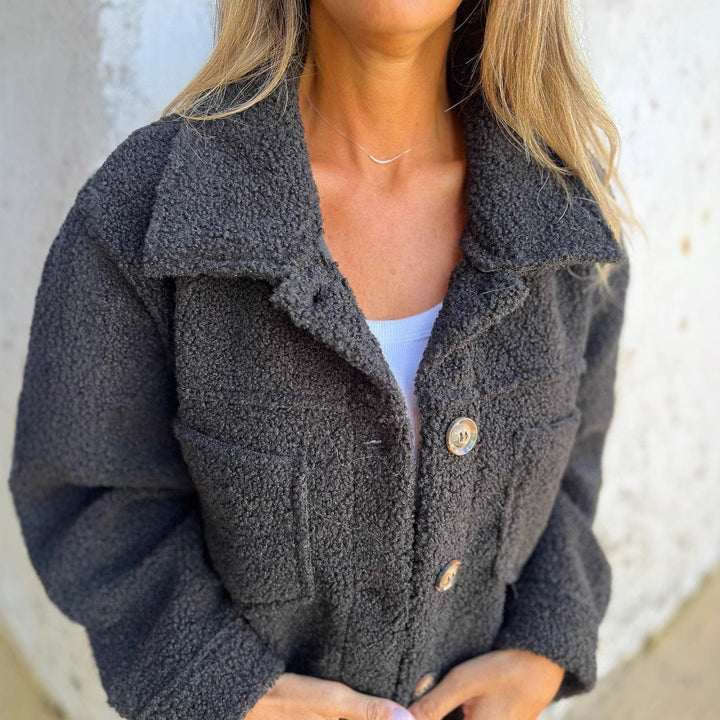 Lammfell-Imitat Jacke mit Revers und Knopfleiste
