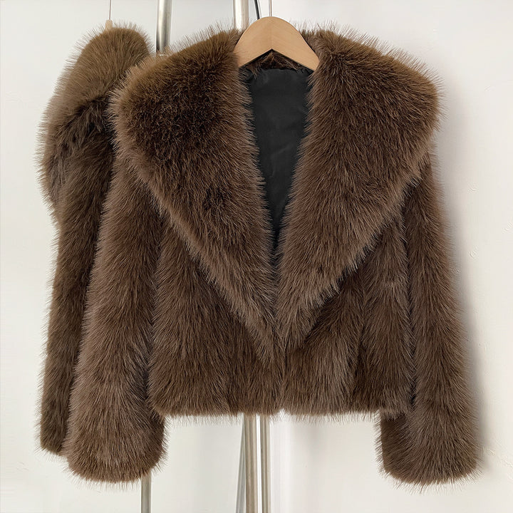 Elegante Kunstpelzjacke mit großem Revers