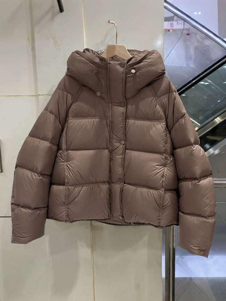 Kurze Damen-Steppjacke mit Kapuze, wattiert