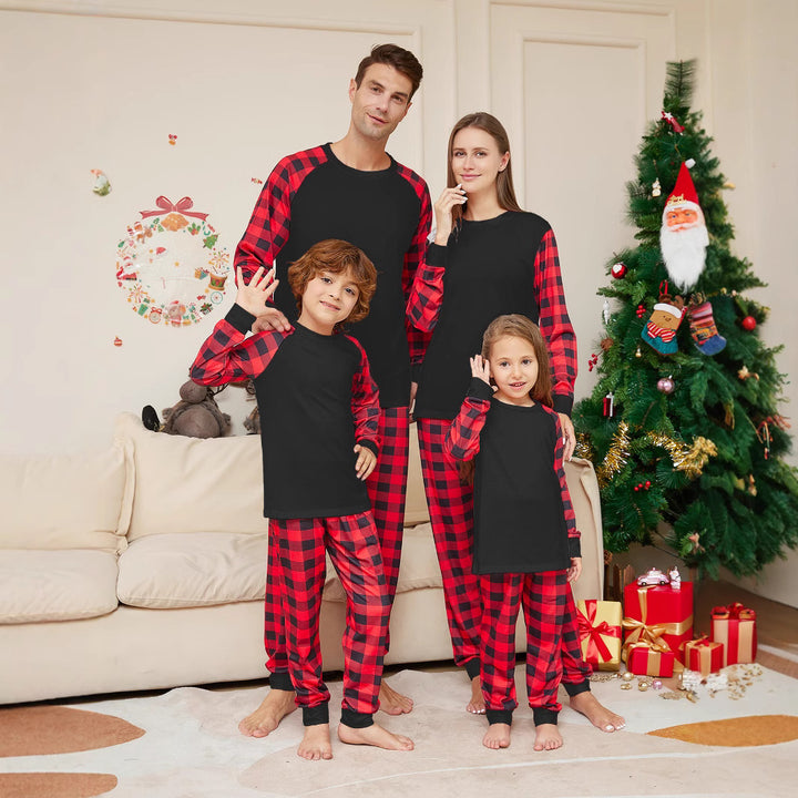 Weihnachts-Schlafanzug-Set für die ganze Familie, kariert