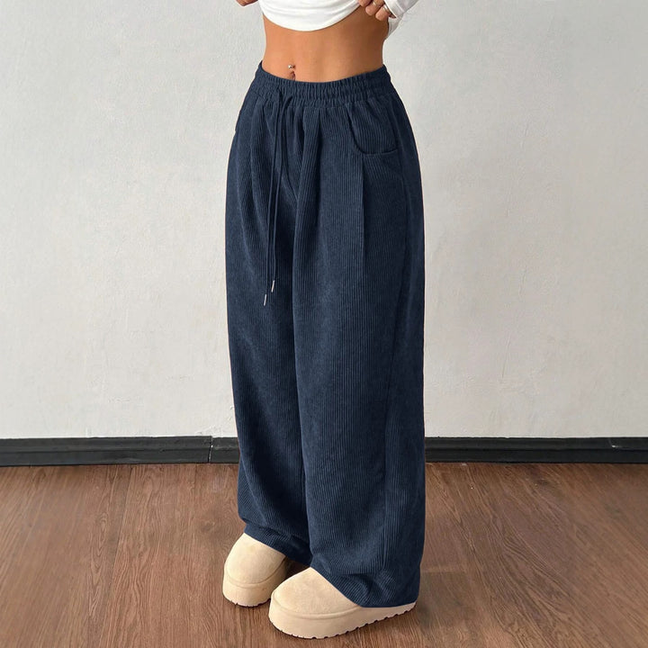 Damen-Cordhose mit weitem Bein und Kordelzug