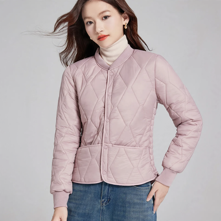 Kurze Damen Winterjacke mit Lammfleece-Futter