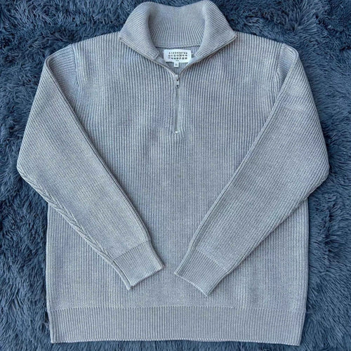 Stilvoller Strickpullover mit Reißverschluss