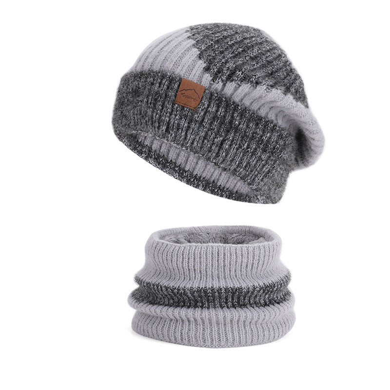 Strickmütze und Loop-Schal Set