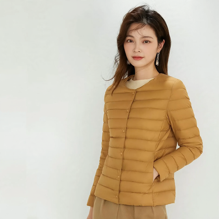 Leichte, komprimierbare Daunenjacke für Damen