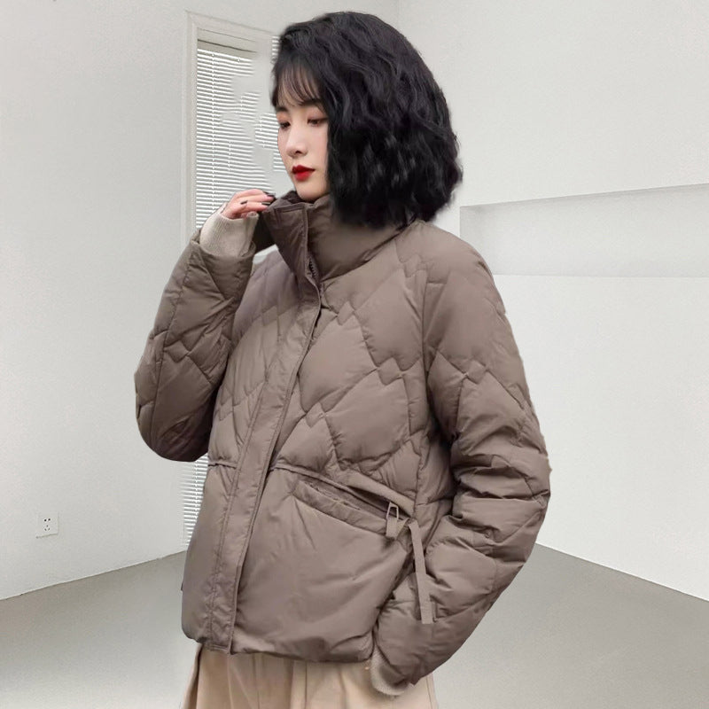 Kurze, gefütterte Damen-Daunenjacke