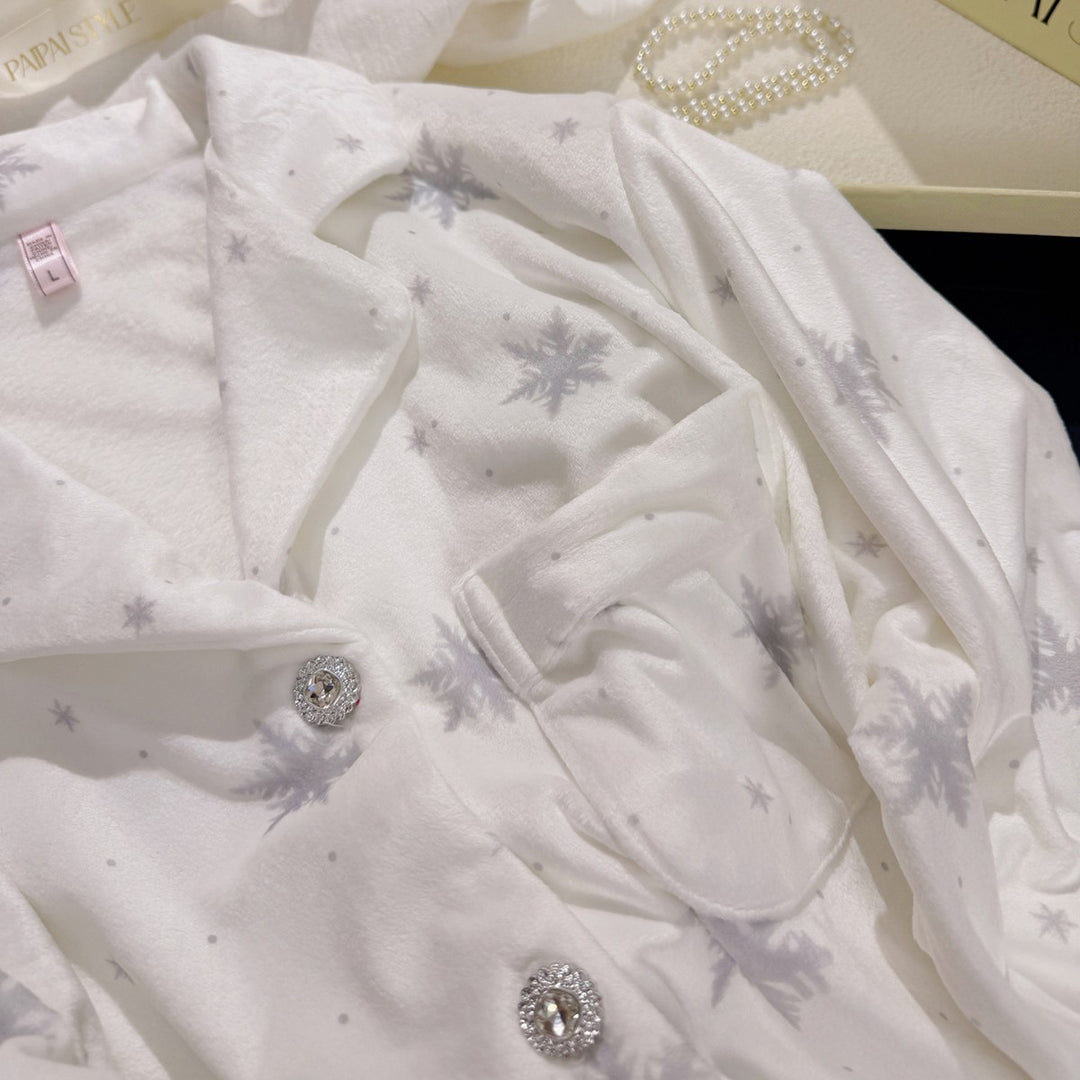 Damen-Schlafanzug aus weichem Fleece mit Schneeflocken-Muster