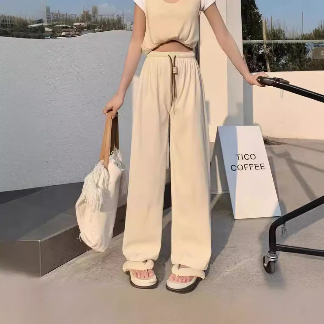 Damen-Cordhose mit weitem Bein und Gürtel