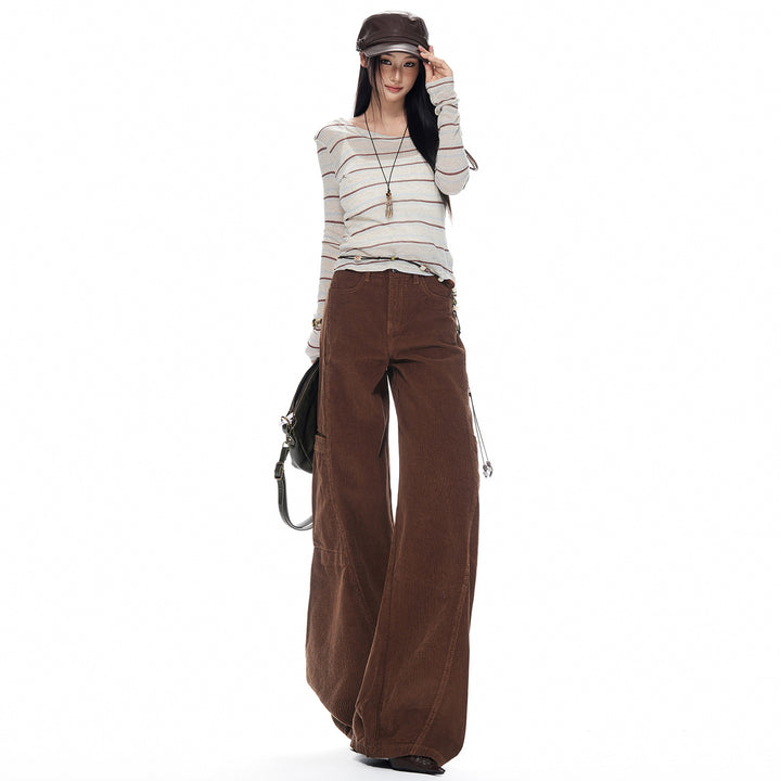 Retro Cordhose mit weitem Bein