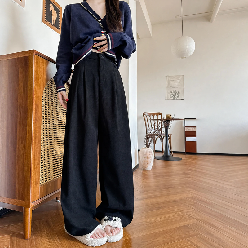 Damen-Cordhose mit weitem Bein und geradem Schnitt