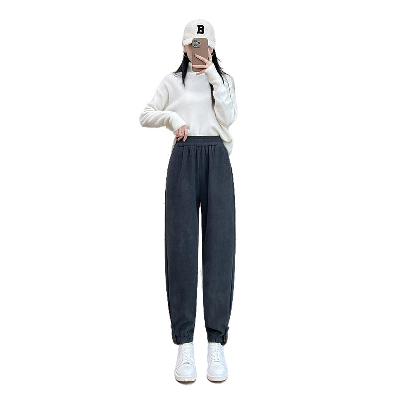 Gefütterte Cord-Jogginghose mit Bündchen