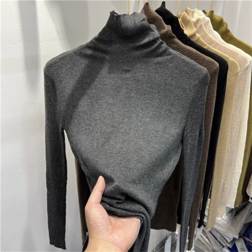 Weicher Rollkragen-Strickpullover