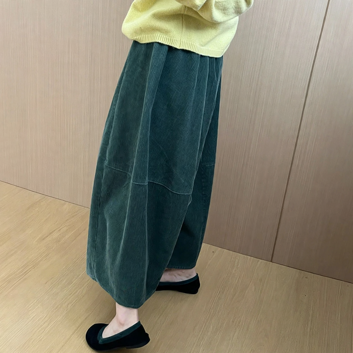 Gefütterte Damen Cordhose, verkürzt