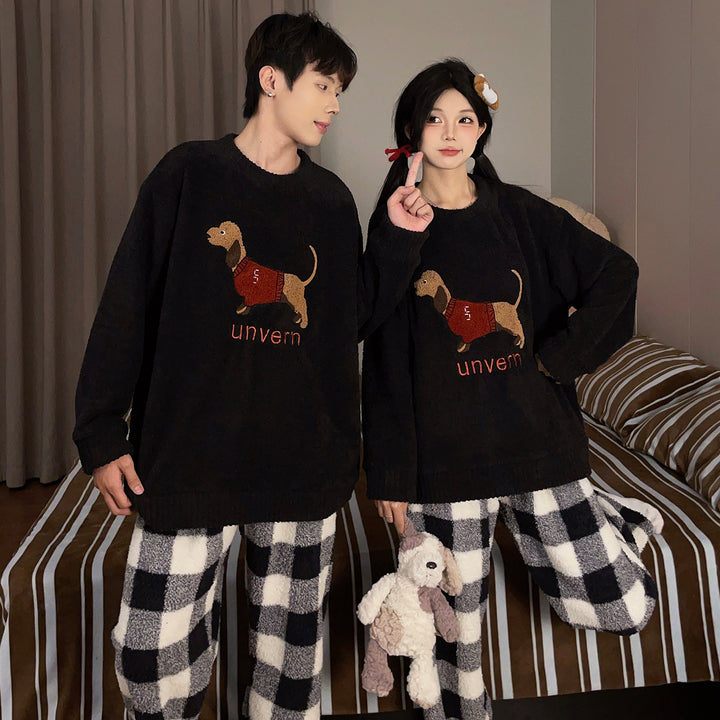 Flauschiges Paar-Pyjama-Set aus Korallenfleece