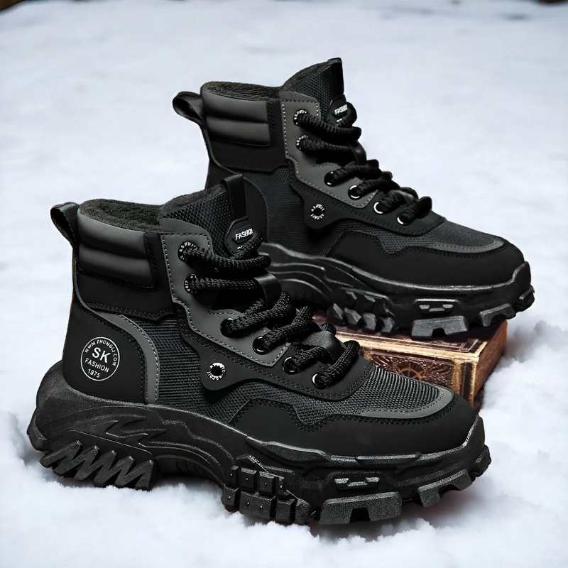 Gefütterte Herren-Winterstiefel mit Plateausohle