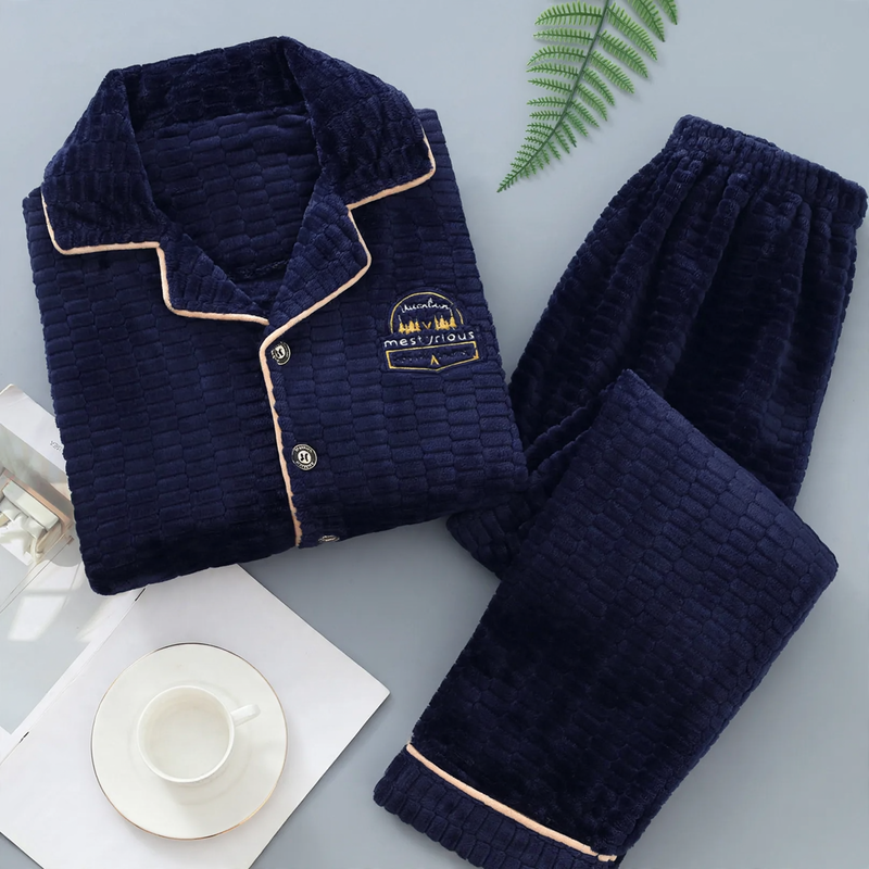 Warmer Herren-Hausanzug aus Flanell und Korallenfleece