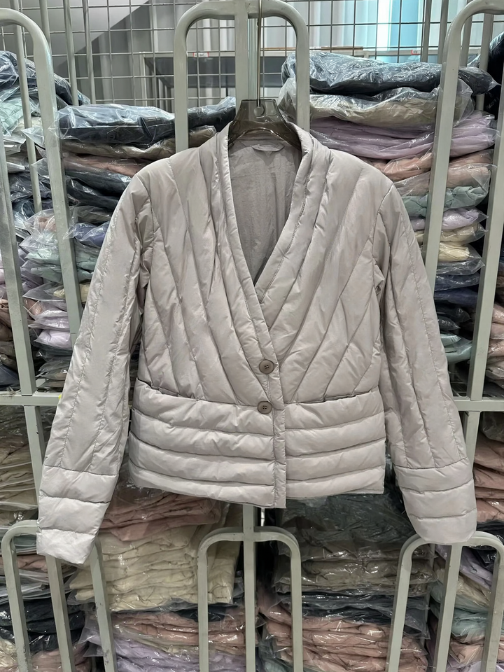 Leichte V-Ausschnitt Daunenjacke für Damen