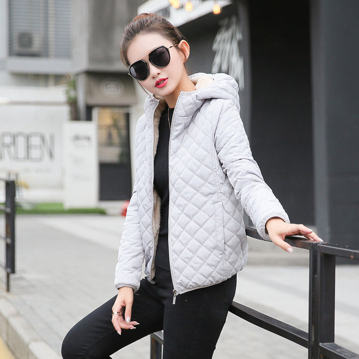 Kurze Damen-Steppjacke mit Lammfleece-Futter