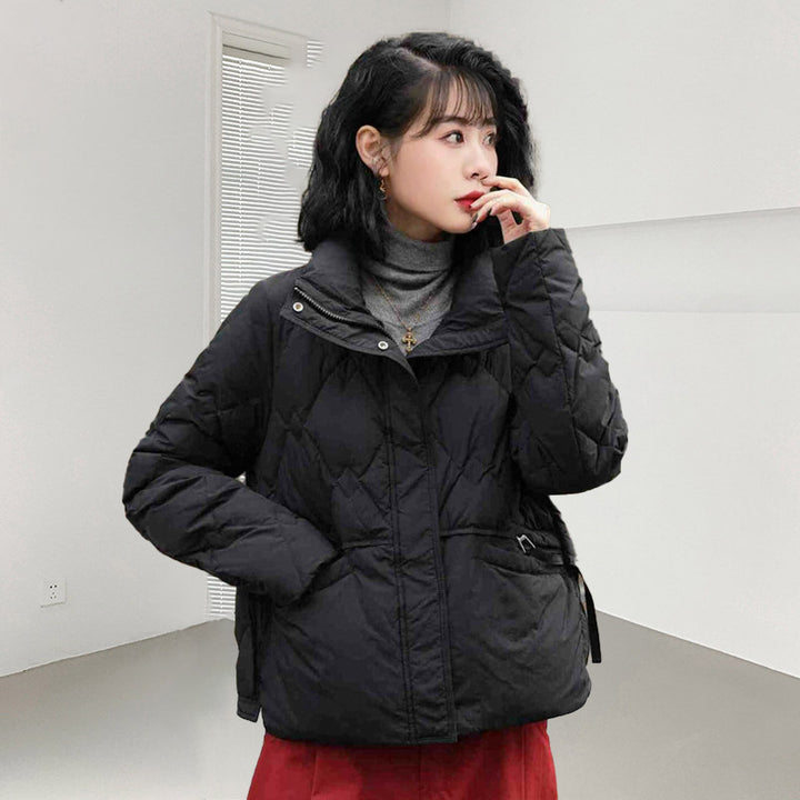 Kurze, gefütterte Damen-Daunenjacke