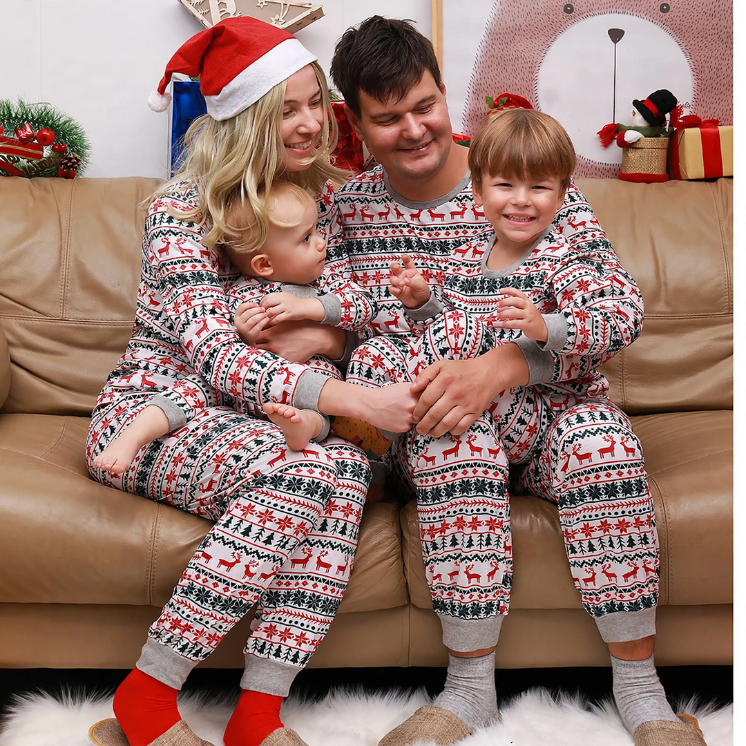 Weihnachts-Schlafanzug-Set für die ganze Familie