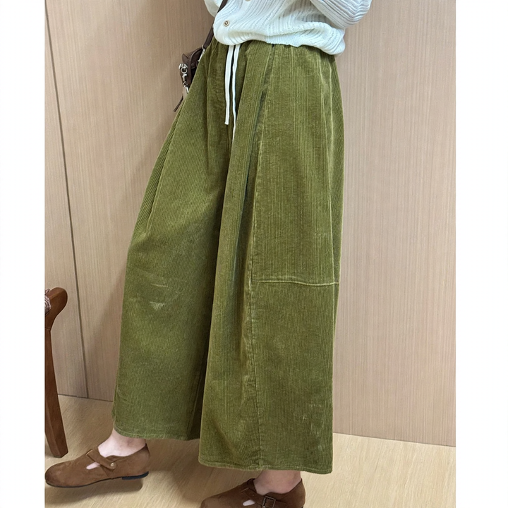 Gefütterte Damen Cordhose, verkürzt