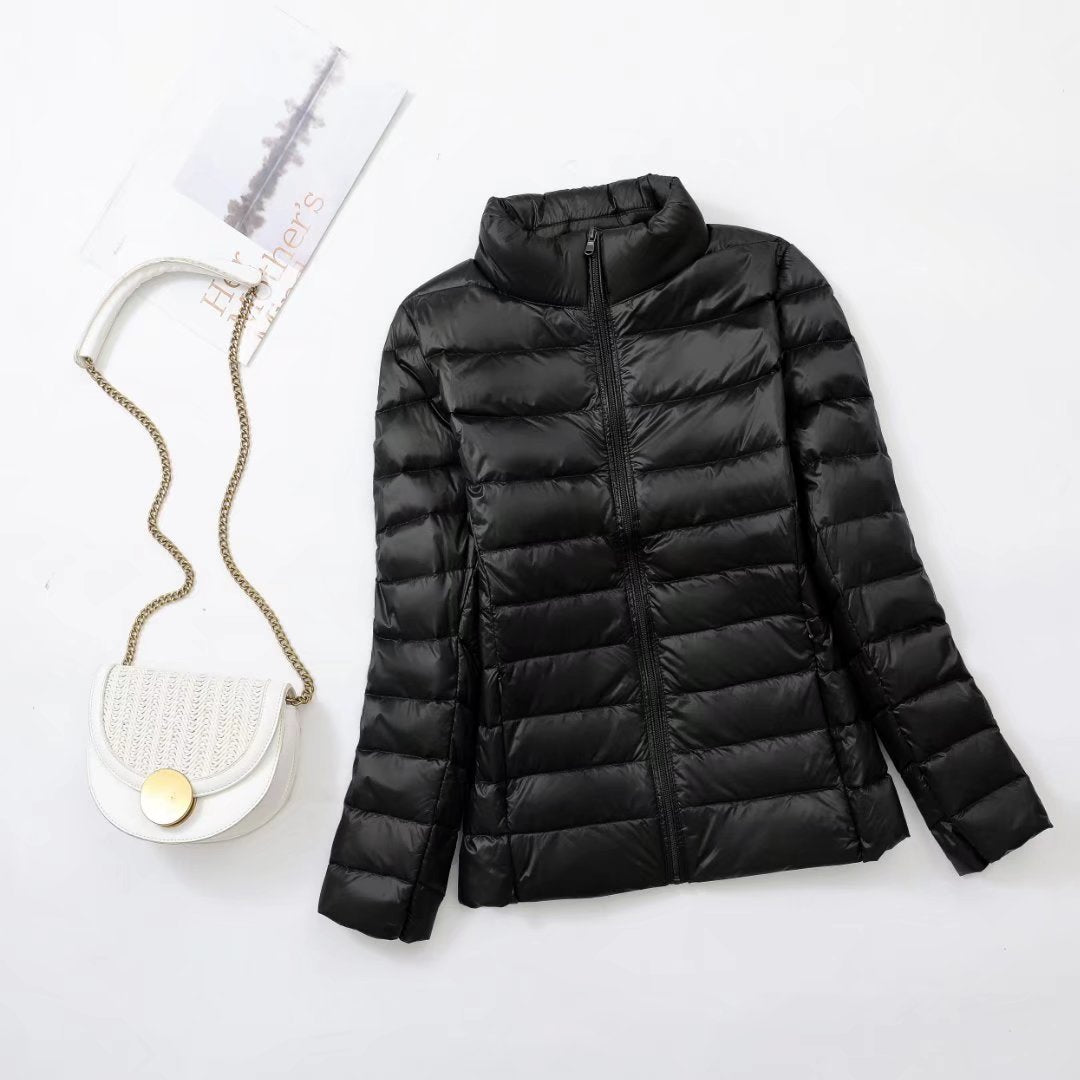 Leichte Damen-Daunenjacke mit Stehkragen
