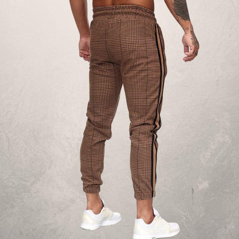 Drune | Jogginghose Slim Fit Elastischer Bund Mit Kordelzug Strukturiertes Material Seitenstreifen