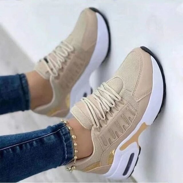 Drune - Vulkanisierte Keilsneaker mit Schnürung