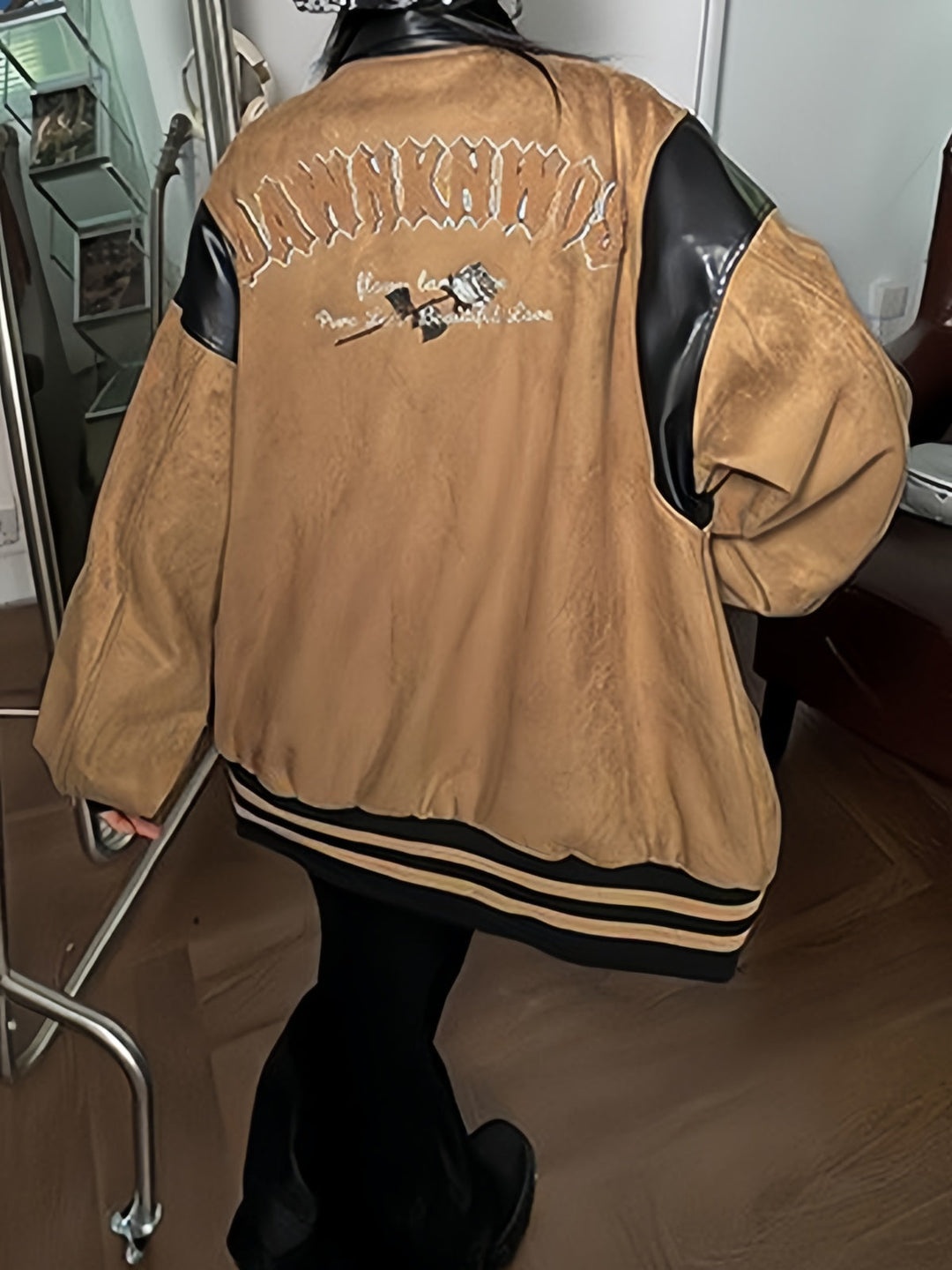 Drune | Braune Velourslederjacke mit Stickerei