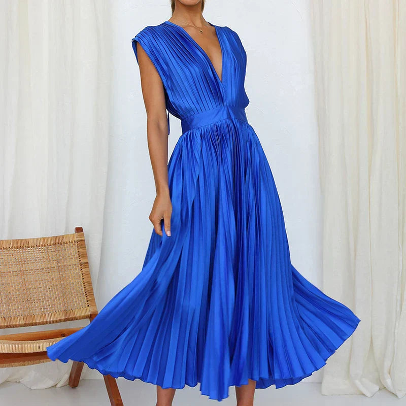 Drune | Elegante Maxi Kleid Mit V-ausschnitt Und Falten