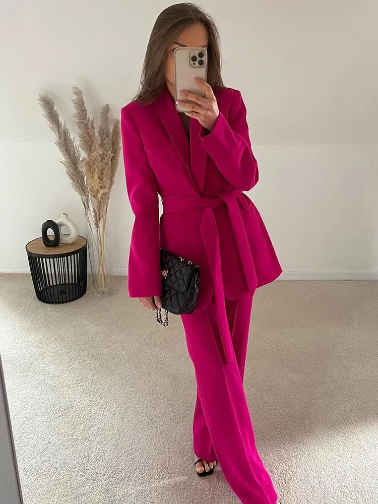 Drune 2-teiliger Damenanzug | Eleganter Blazer mit Gürtel und passender Hose