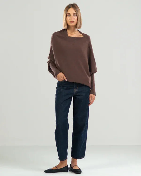Drune | Asymmetrischer Damenpullover mit eleganter Drapierung