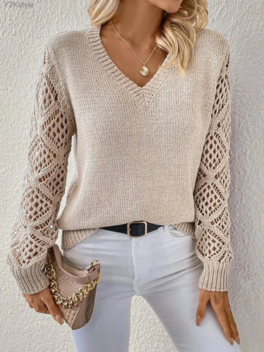 Drune | Elegant and comfortable V-neck knit sweater for women