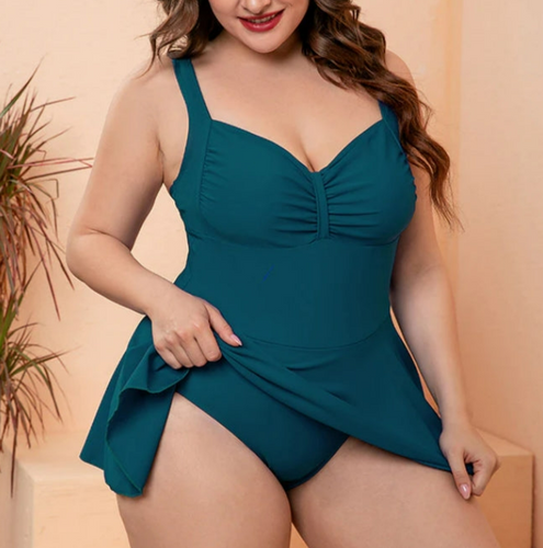 Drune Badekleid in Übergröße