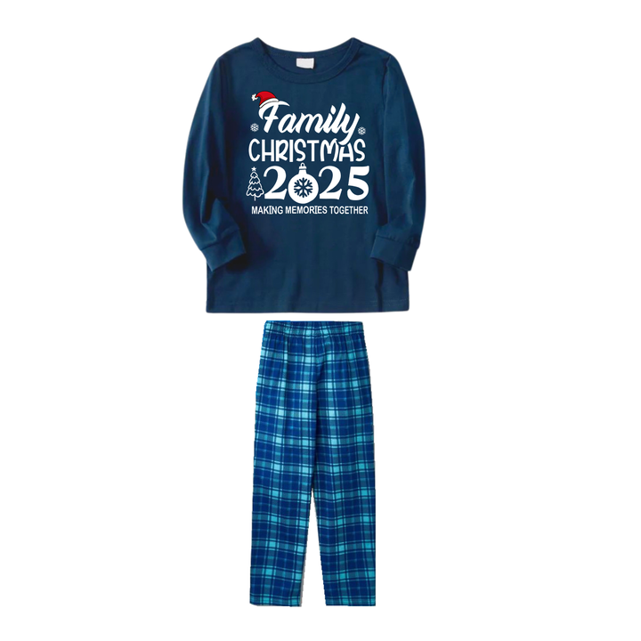Drune | "Familienweihnachten 2025" Textprint Blauer Langarm-Top mit blauer karierten Familienpassenden Pyjamas