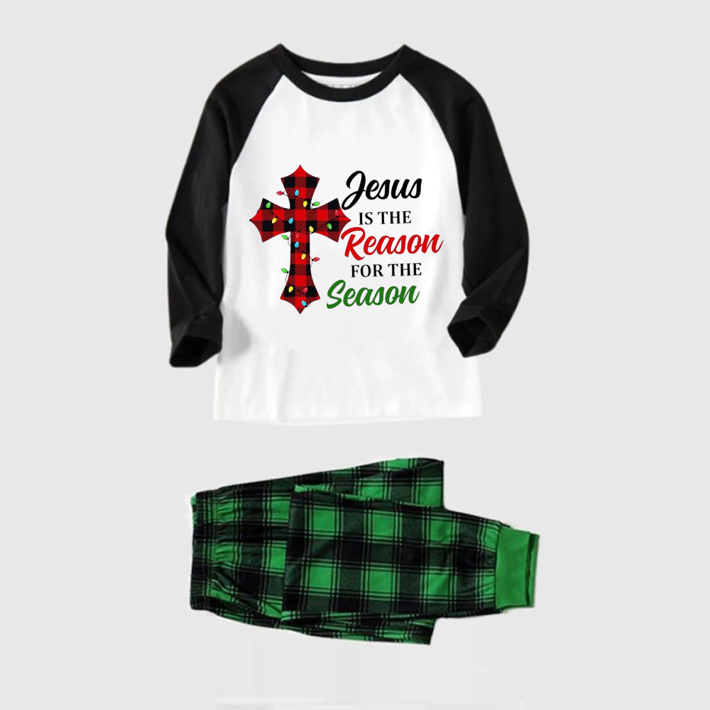 Drune | Schwarz Raglan Oberteil Grünes Karomuster Weihnachts-Pyjama-Set Mit "Jesus Ist Der Grund Für Die Saison" Slogan Druck