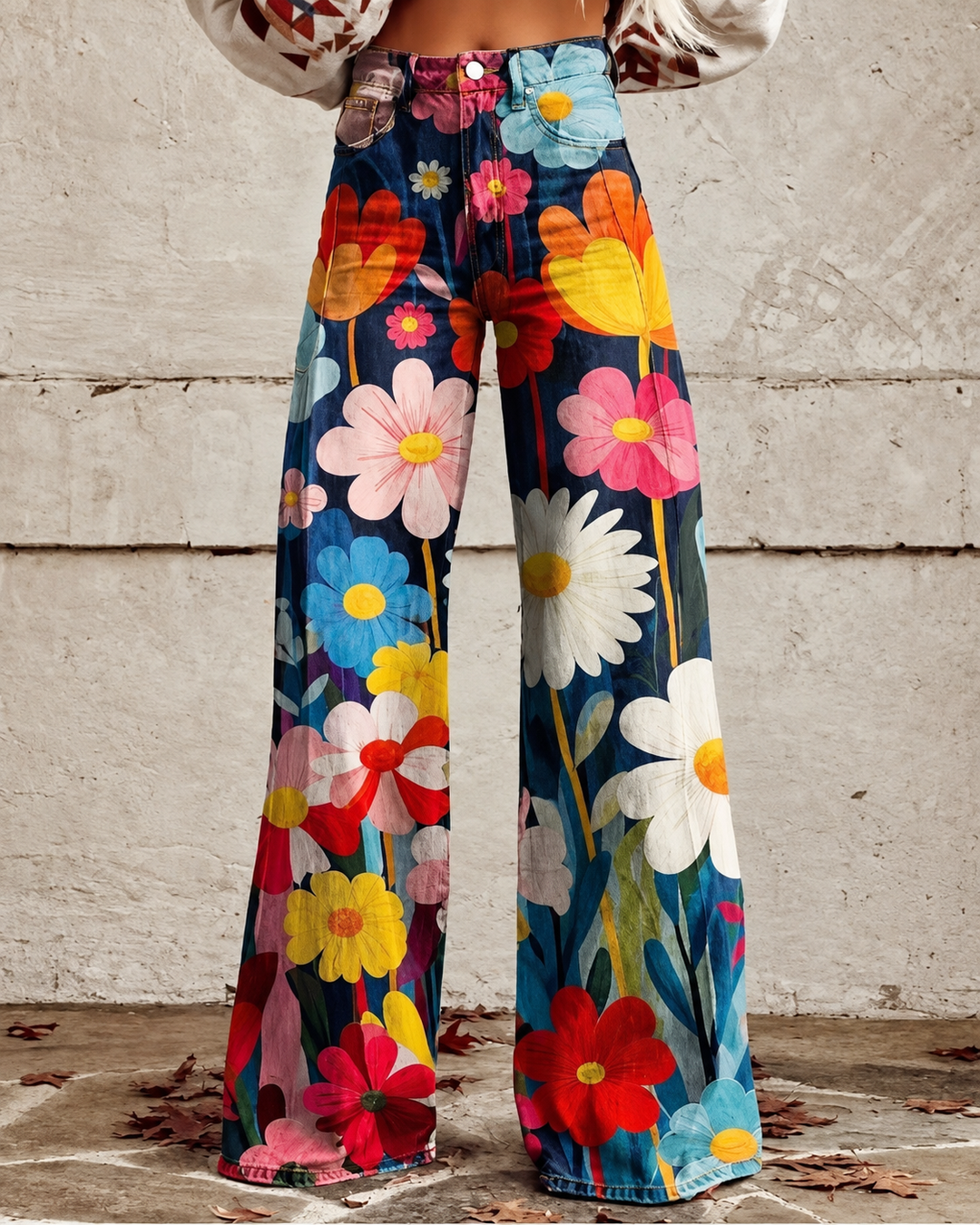 Drune - Modische Jeans, Mit Auffälligem Blumenprint
