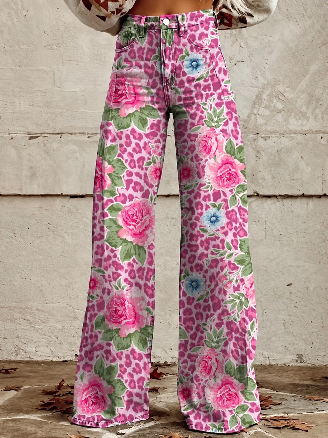 Drune - Modische Jeans, Mit Auffälligem Blumenprint